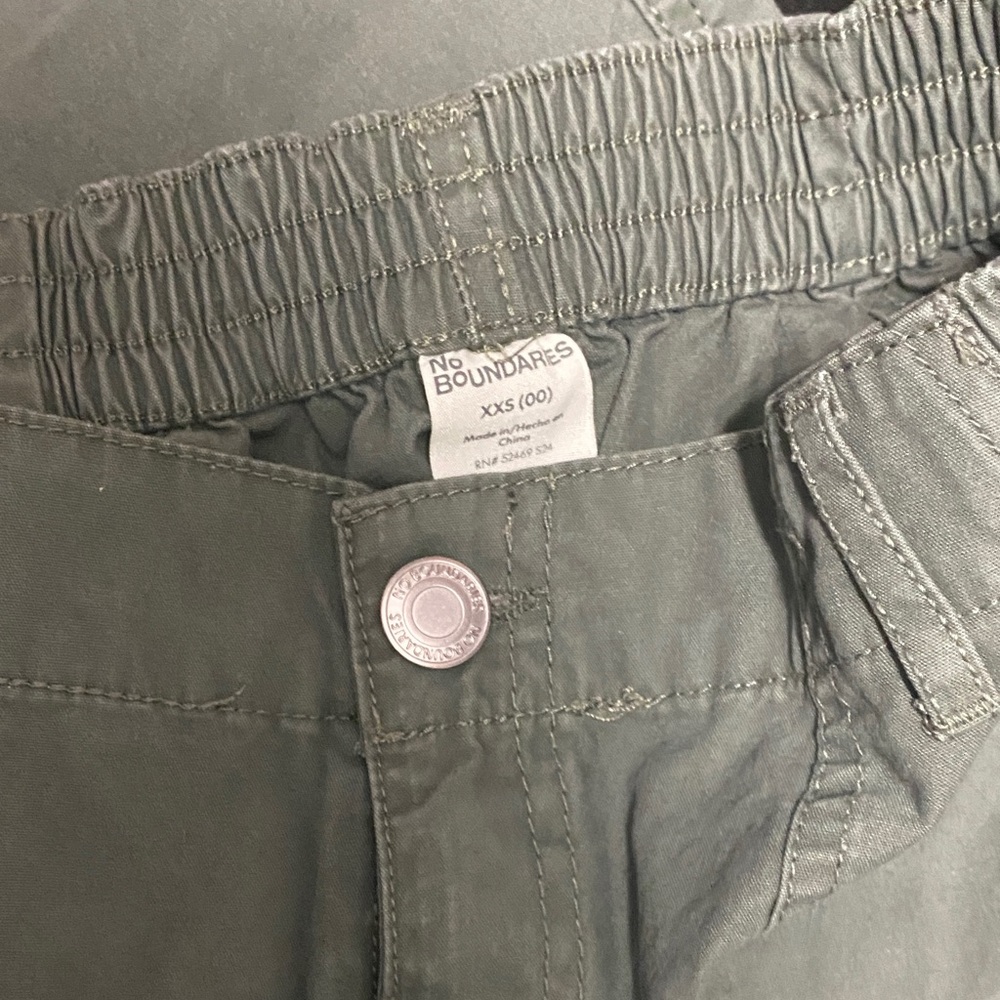 No Boundaries Olive Cargo Pants